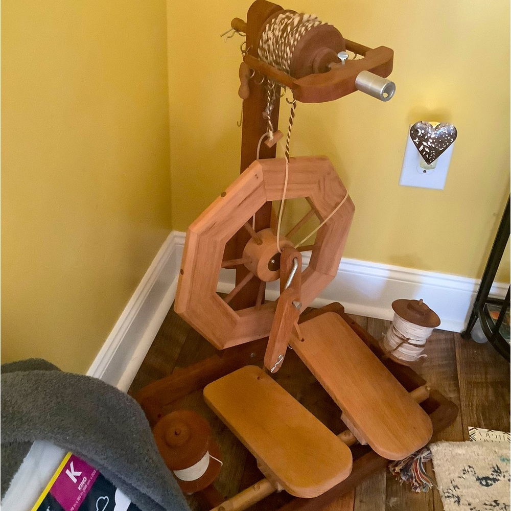 Cassandra Spinning Wheel. comes with some alpaca fiber. 26 inch tall wheel.